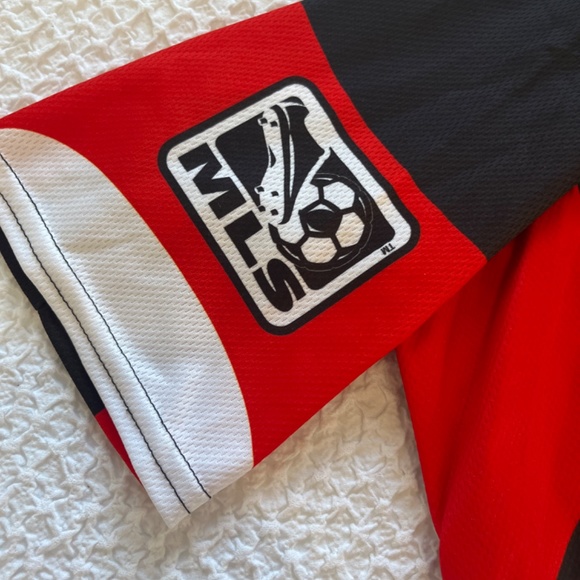 DC United Jersey - Picture 2 of 6